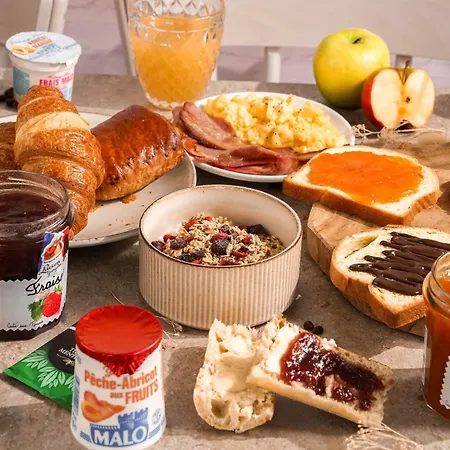 Porte Des Lilas فندق باريس