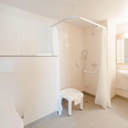 Hotel Porte Des Lilas