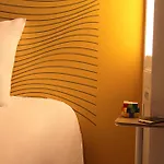 Porte Des Lilas Otel