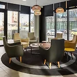 Otel Porte Des Lilas Paris