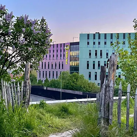 Porte Des Lilas Hotell 2*