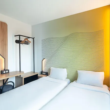 Porte Des Lilas Hotell