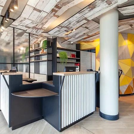 Porte Des Lilas Hotell Paris