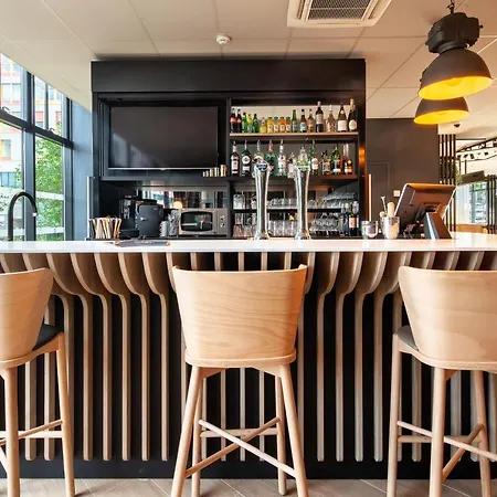Porte Des Lilas Hotell