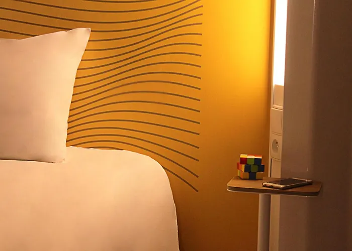 Porte Des Lilas Hotel