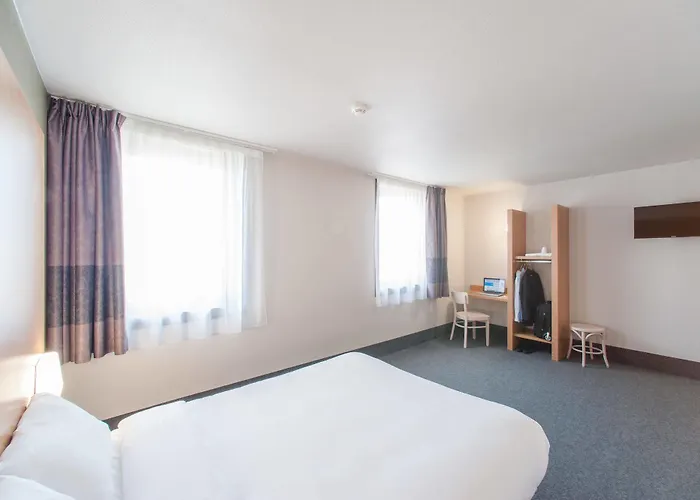 Hotel Porte Des Lilas