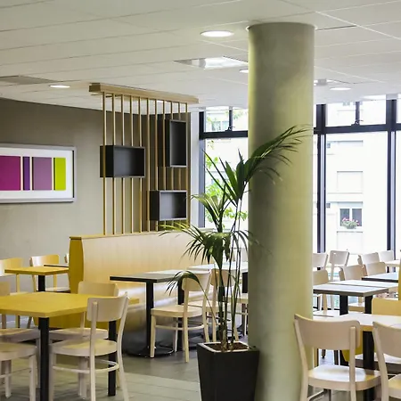 Porte Des Lilas Hotel Paris